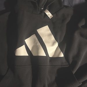 Adidas women’s hoodie pullover with side zippers. Missing string